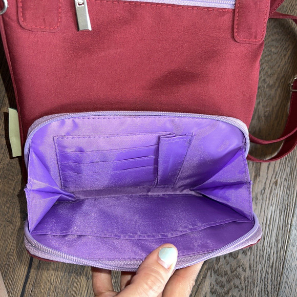 Sascalia Owl Crossbody Bag~ Tote Handbag Attached Wallet Flowers Red Coyne's - Picture 4 of 7